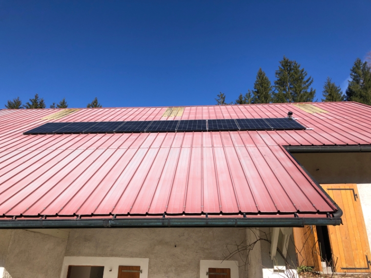 Entreprise pour pose et installation de panneaux solaires au Pays de Gex, Valserhône, AXE OHM